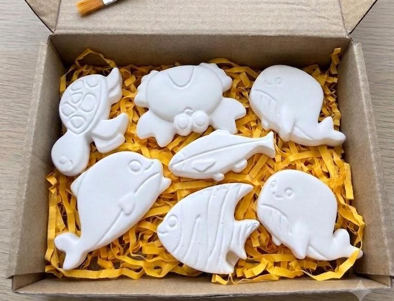 Paint Your Own Sea Animals Craft Kit — Kids Birthday Gift | 7 Plaster Figures, Paints & Brush
