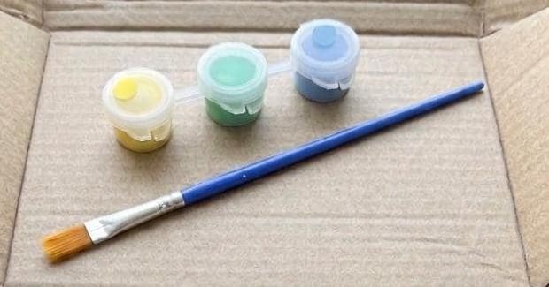 Paint Your Own Sea Animals Craft Kit — Kids Birthday Gift | 7 Plaster Figures, Paints & Brush
